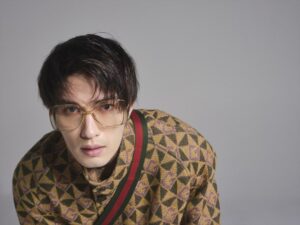 驚愕のビジュアル！ジェシーが舞台で魅せた怪奇の世界