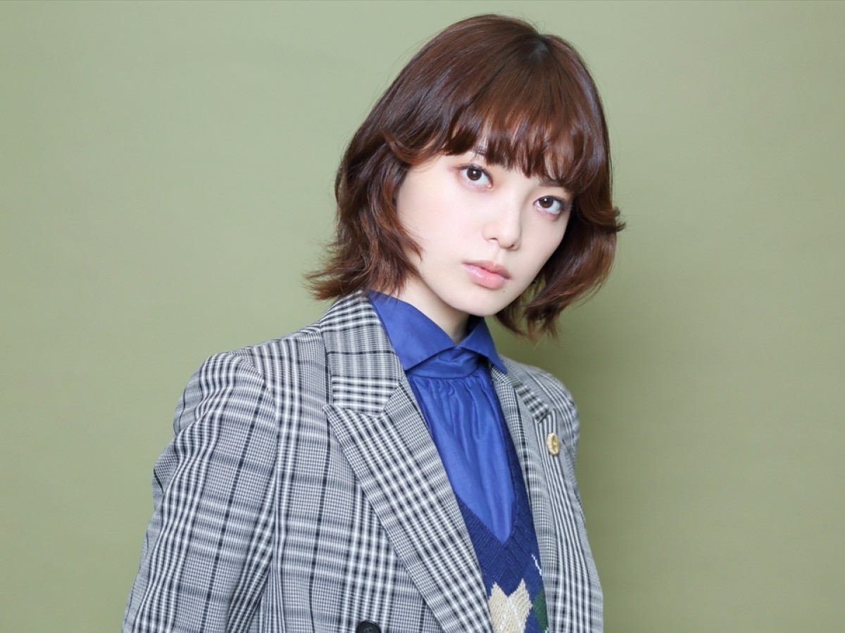 平手友梨奈、衝撃のタトゥーショットにファン驚愕!彼女の新たな魅力とは?