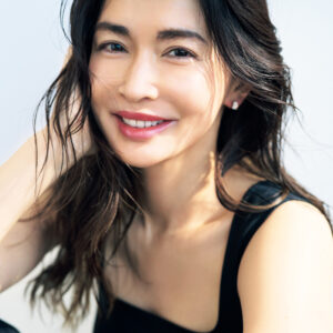 女優長谷川京子のすっぴん美！ママ友との魅力的な交流事情