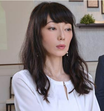 葉月里緒奈の最新ショット!美しさと魅力が詰まったインスタ投稿が話題に!