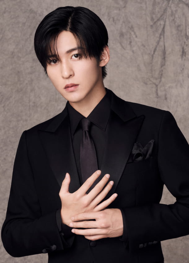 新CMで見せる目黒蓮の料理男子ぶり!