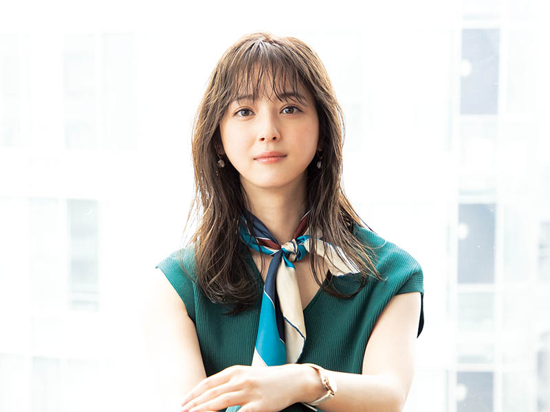 佐々木希主演「地獄の果てまで連れていく」が話題に!