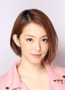 コロナ禍が導いた新しい人生:元タレント岩佐真悠子さんの介護士としての挑戦