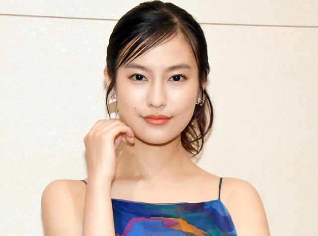 恒松祐里の初挑戦！春色セーター制作の舞台裏