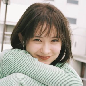 畑芽育、川口春奈・木南晴夏と3姉妹ショットがヤバすぎるって・・・