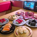 【朗報】スシローに大型ディスプレイデジローが導入された！？