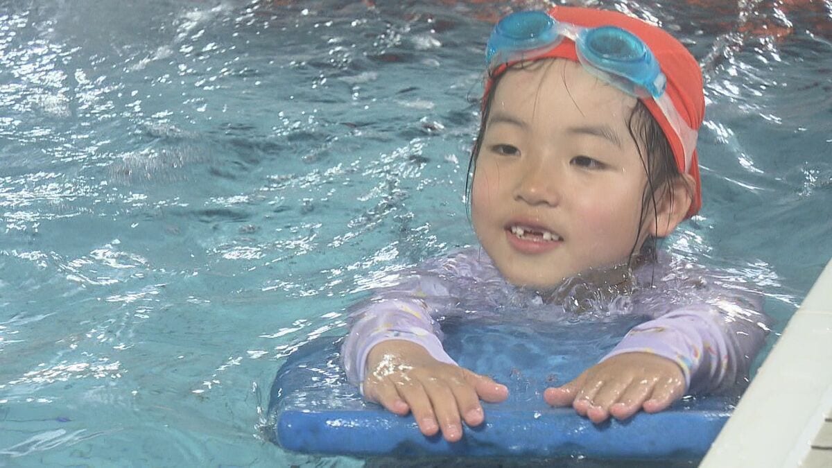 【緊急】福岡・北九州のプール開きで児童25人が湿疹＆しびれ！　水質トラブルか、全市の授業が即日ストップ