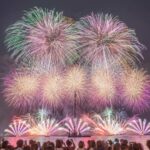 横浜みなとみらい花火大会で台船炎上　「爆発しながら燃える船」に騒然…現場で何が起きた？