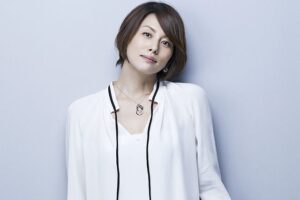 米倉涼子さん公式サイトで説明　仕事キャンセル続出の裏で選んだ“沈黙”の理由