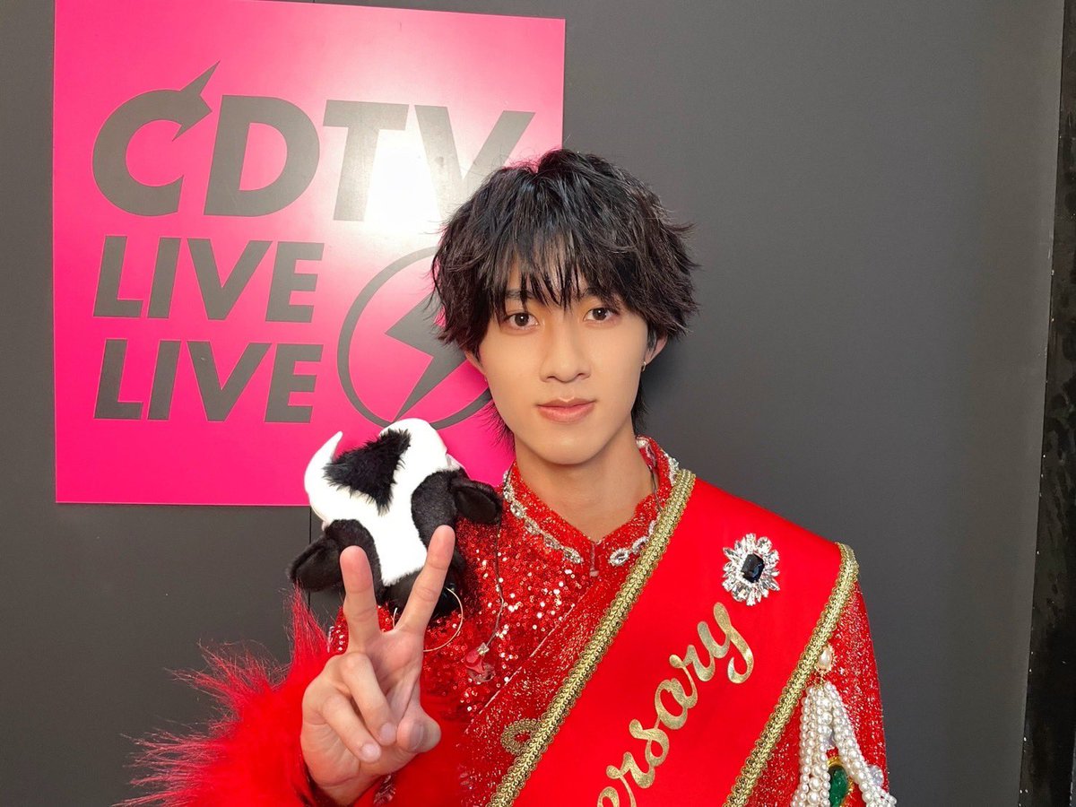 曽野舜太、感謝と横顔ショットを公開!?ファンとの距離感も話題に